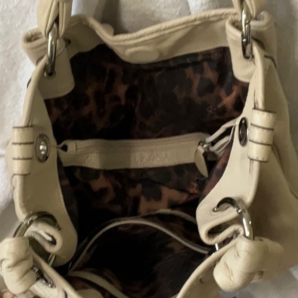 BOB MAKOWSKY ALL LEATHER TRIPLE ENTRY PURSE - Picture 3 of 11